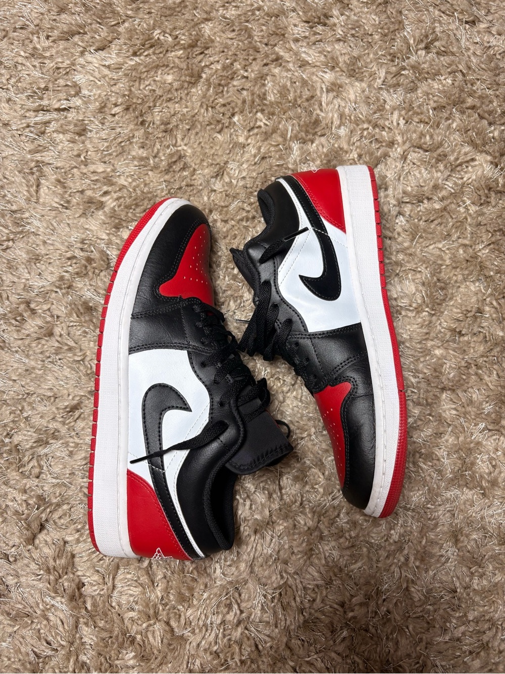 Air Jordan 1 Low Bred Toe 2.0 Men’s Size 10 Black Red White